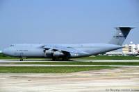 USA_USAF_C-5B_87-0032_EBBR990501_GD_01.jpg