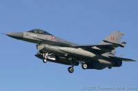 F16-E-608-dk-01.jpg