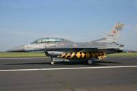 F-16D_93-0696_002.jpg