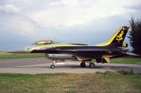 1992_F-16A_FA-111_001_JV.jpg