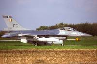 2000_FA-27_F-16A_LV.jpg