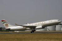 060725_A6-EYE_A330-200_Etihad.jpg