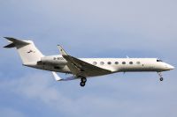 101003_B-8100_Gulfstream_V_Deer_Jet.jpg