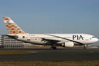 070204_AP-BEU_A310-300_Pakistan_International_Airlines.jpg