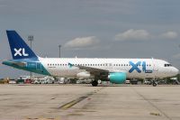 070714_F-GRSE_A320-200_XL_Airways_France.jpg