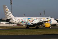 080830_EC-KDG_A320_Vueling.jpg