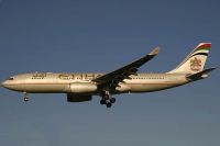 051218_A6-EYD_A330-200_Etihad_Airways.jpg