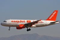 090704_G-EZBR_A319_Easyjet.jpg