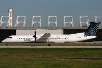 YUL070730_C-GLQD_Dash_8-402_Porter_Airlines.JPG