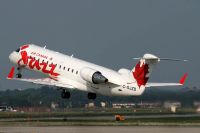 YUL070731_C-GJZB_CRJ-200ER_Jazz_Air.JPG