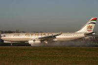061212_A6-EYF_A330-200_Etihad_Airways.jpg
